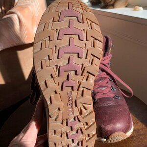 Women's Alpine Hiking Boots-Size 9